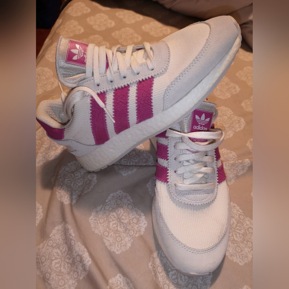 Adidas women's running shoes size 8